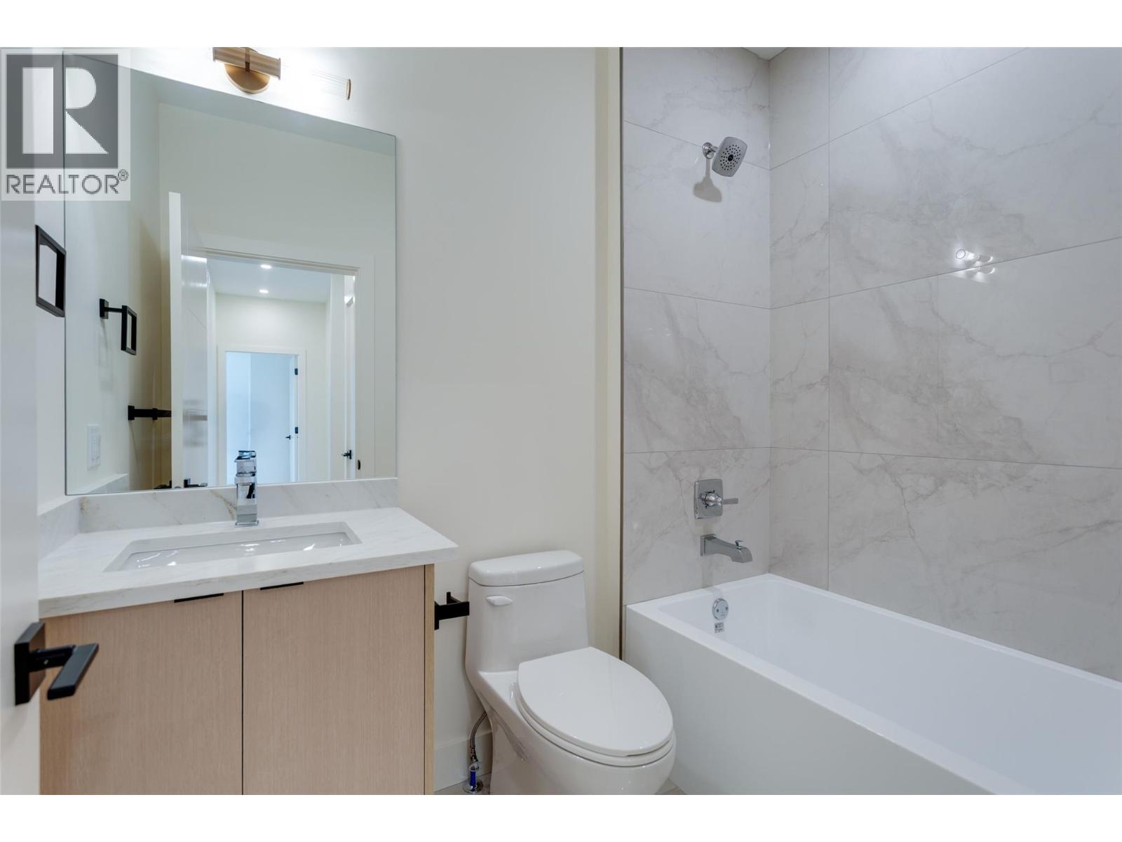 796 Glenwood Avenue Unit# 2, Kelowna, British Columbia  V1Y 5M5 - Photo 39 - 10389614