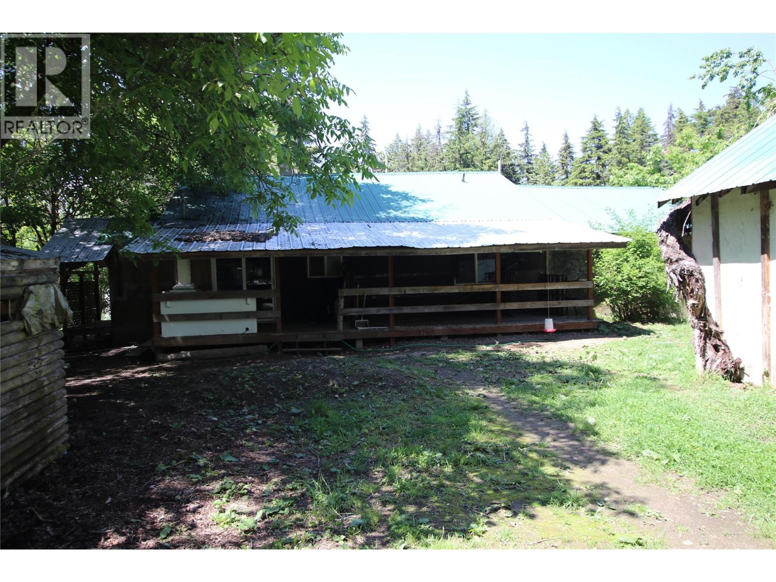 7735 Stewart Road, Fauquier, British Columbia  V0G 1K0 - Photo 13 - 10389520