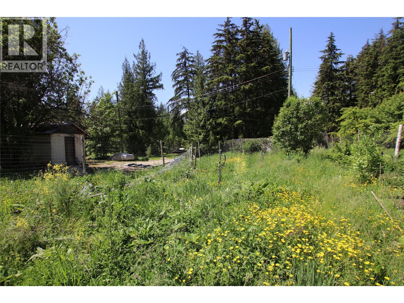 7735 Stewart Road, Fauquier, British Columbia  V0G 1K0 - Photo 7 - 10389520