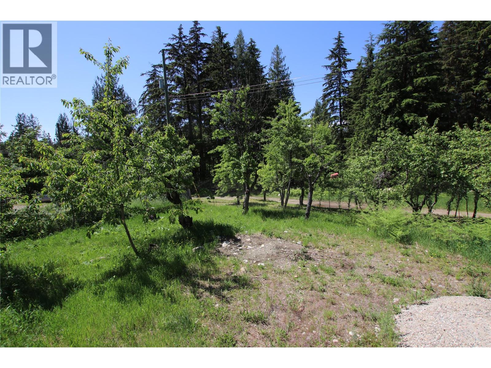 7735 Stewart Road, Fauquier, British Columbia  V0G 1K0 - Photo 9 - 10389520