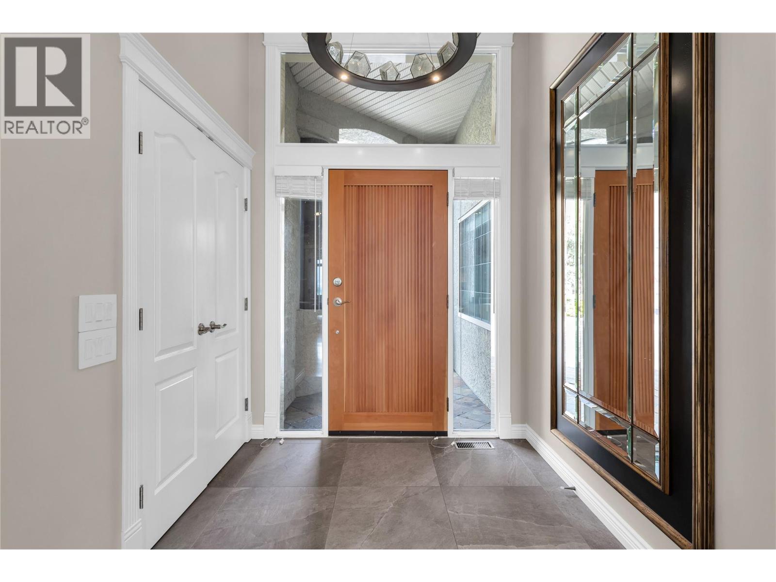628 Spruceview Place S, Kelowna, British Columbia  V1V 2P7 - Photo 12 - 10386286