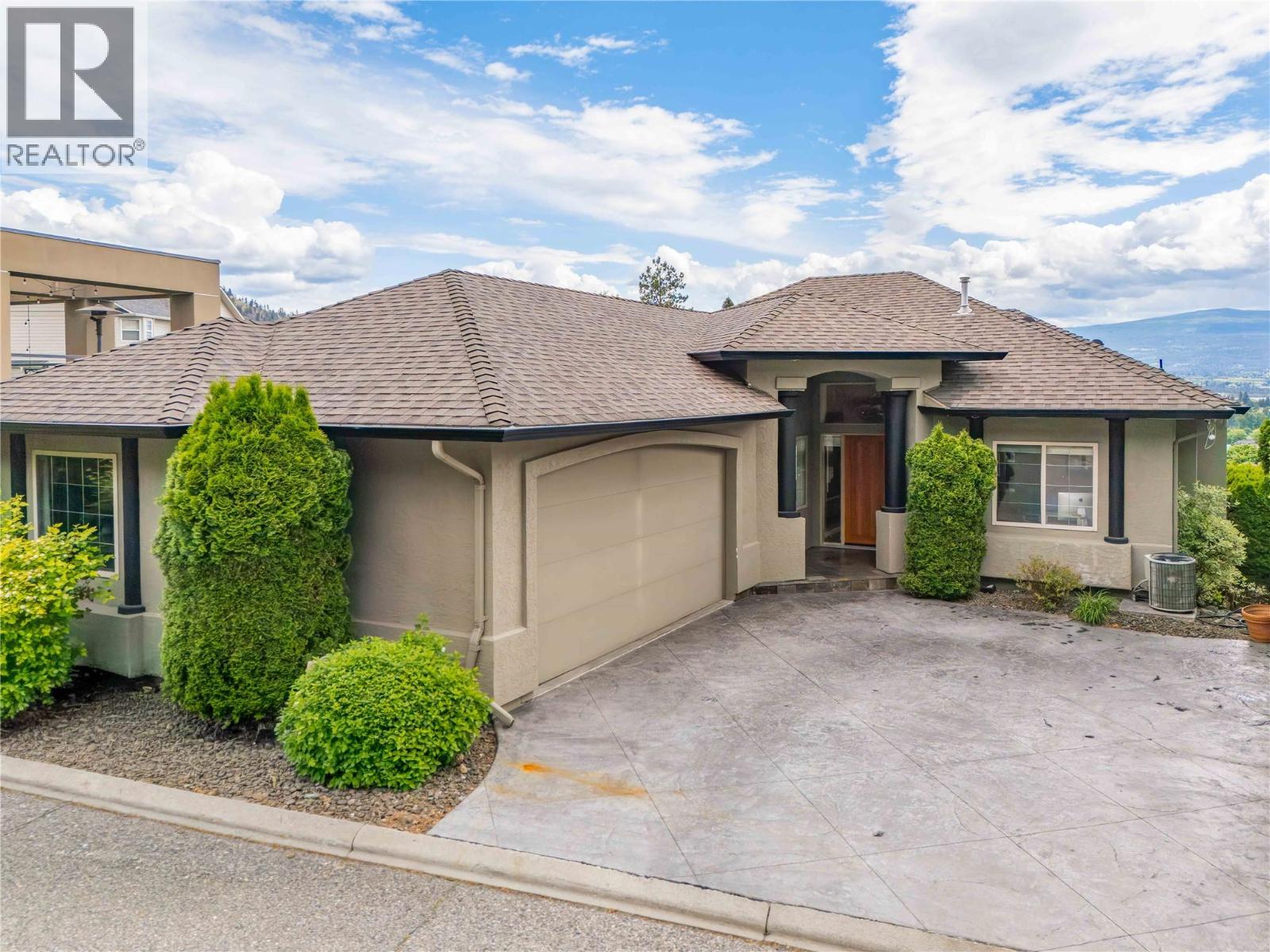 628 Spruceview Place S, Kelowna, British Columbia  V1V 2P7 - Photo 2 - 10386286