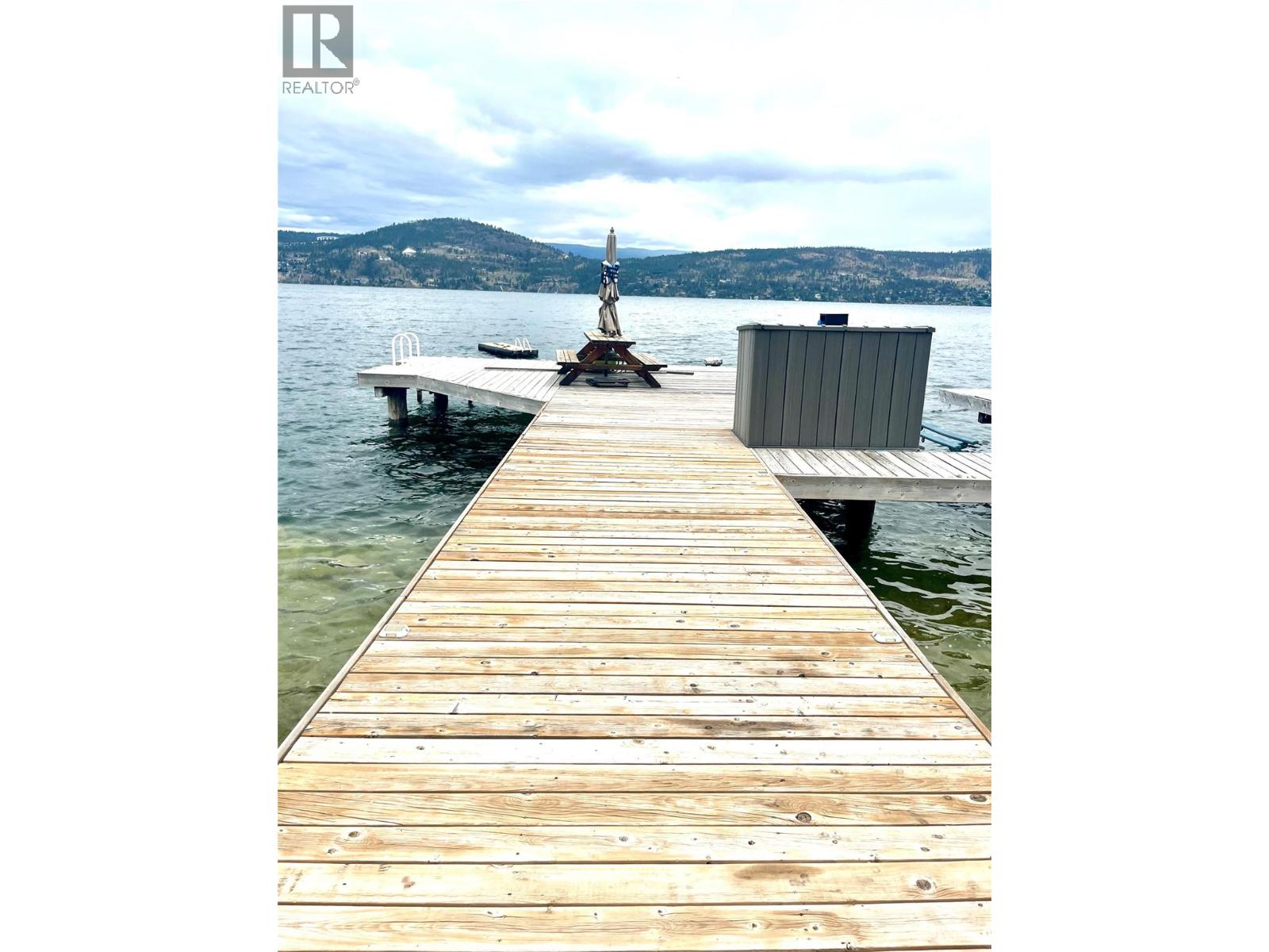 1649 Westside Road N, Kelowna, British Columbia  V1Z 3T4 - Photo 4 - 10389433