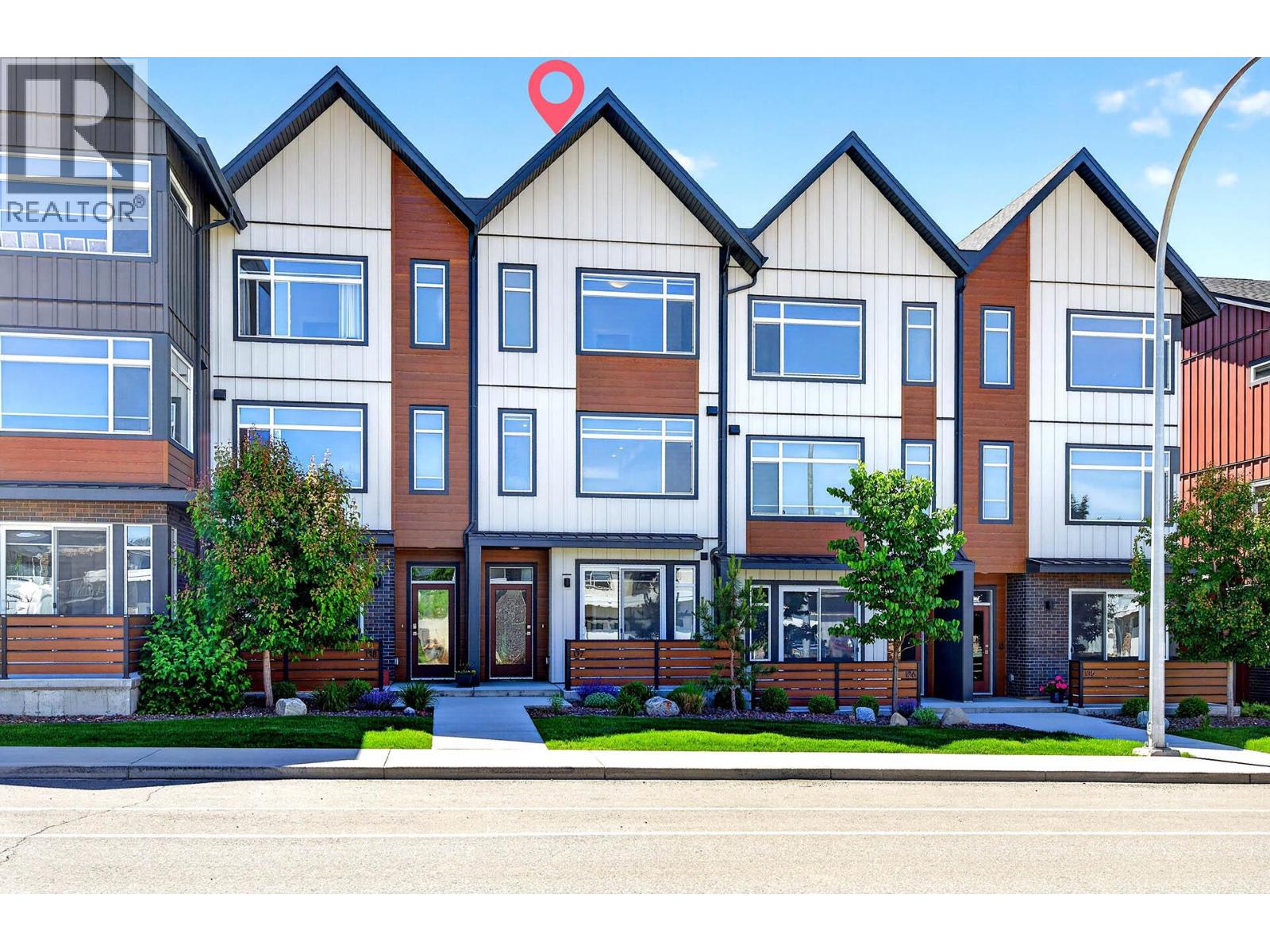 1901 Qu'appelle Boulevard Unit# 137, Kamloops, British Columbia  V2E 0C9 - Photo 1 - 10389857