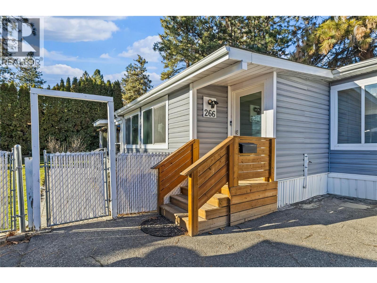 1999 97 Highway S Unit# 266, West Kelowna, British Columbia  V1Z 1B2 - Photo 7 - 10390293