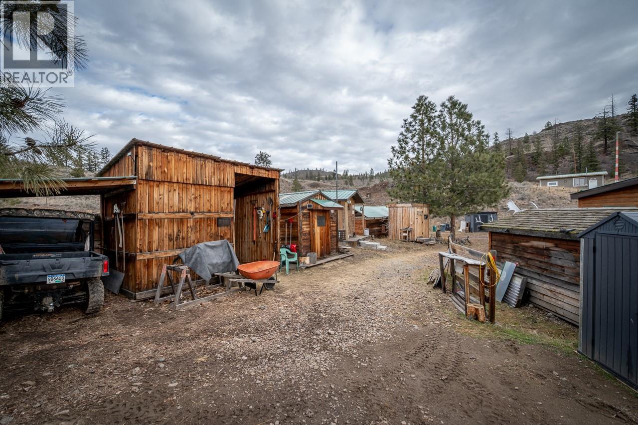 5173 Trans Canada Highway, Kamloops, British Columbia  V1S 2A5 - Photo 13 - 10390279