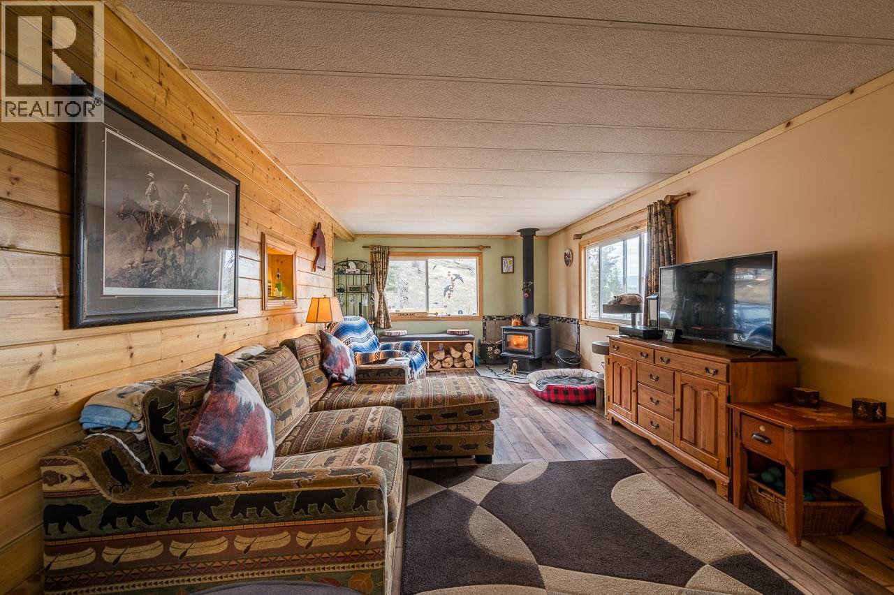 5173 Trans Canada Highway, Kamloops, British Columbia  V1S 2A5 - Photo 38 - 10390279