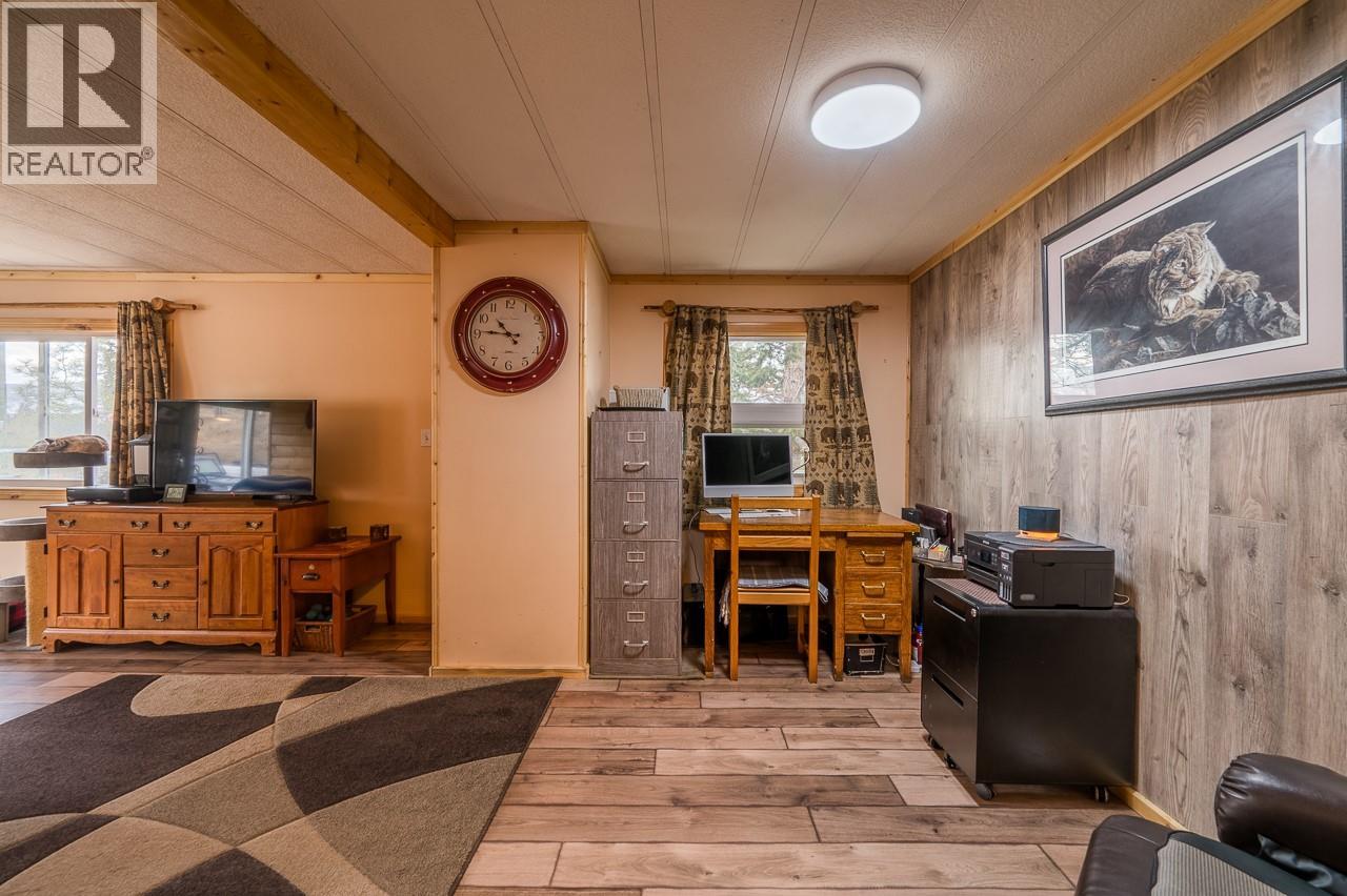 5173 Trans Canada Highway, Kamloops, British Columbia  V1S 2A5 - Photo 41 - 10390279