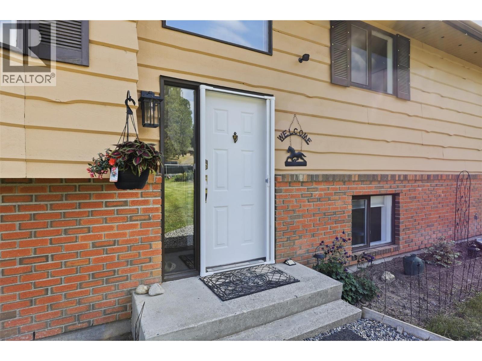 2015 Pratt Road, Kamloops, British Columbia  V2C 5Z7 - Photo 4 - 10390256