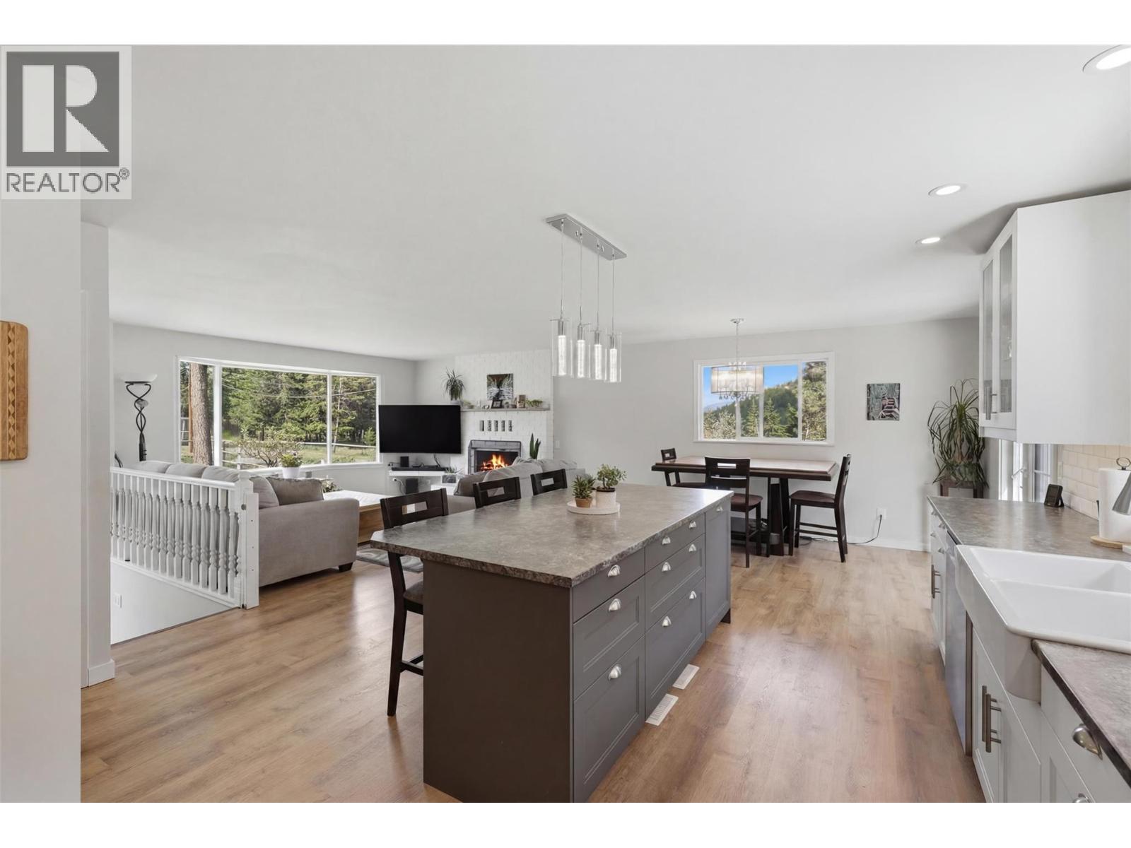 2015 Pratt Road, Kamloops, British Columbia  V2C 5Z7 - Photo 6 - 10390256