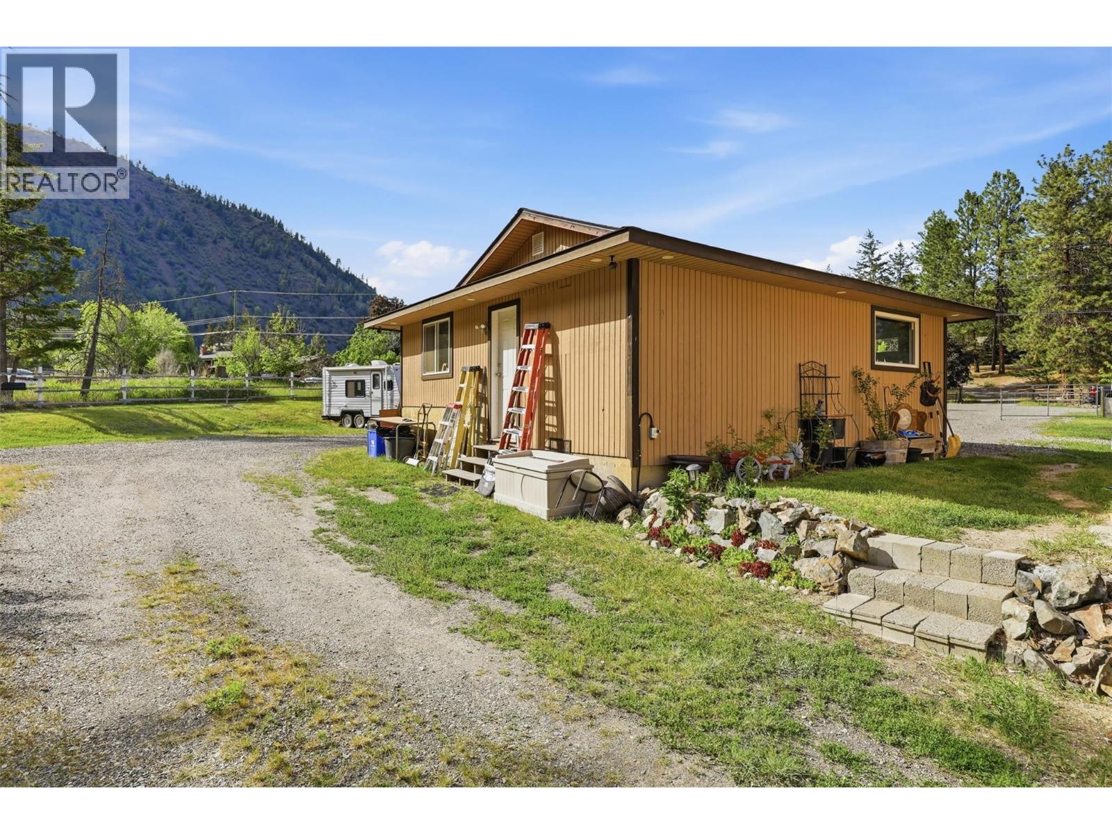 2015 Pratt Road, Kamloops, British Columbia  V2C 5Z7 - Photo 63 - 10390256