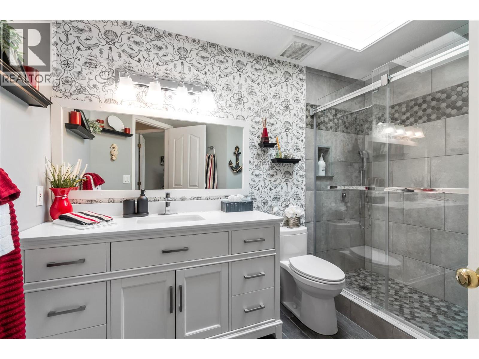 2215 Lakeview Drive, Blind Bay, British Columbia  V0E 2W2 - Photo 33 - 10390274