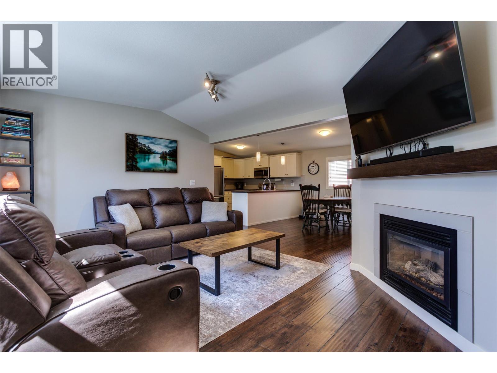 3381 Village Green Way Unit# 13, West Kelowna, British Columbia  V4T 1L2 - Photo 13 - 10390185