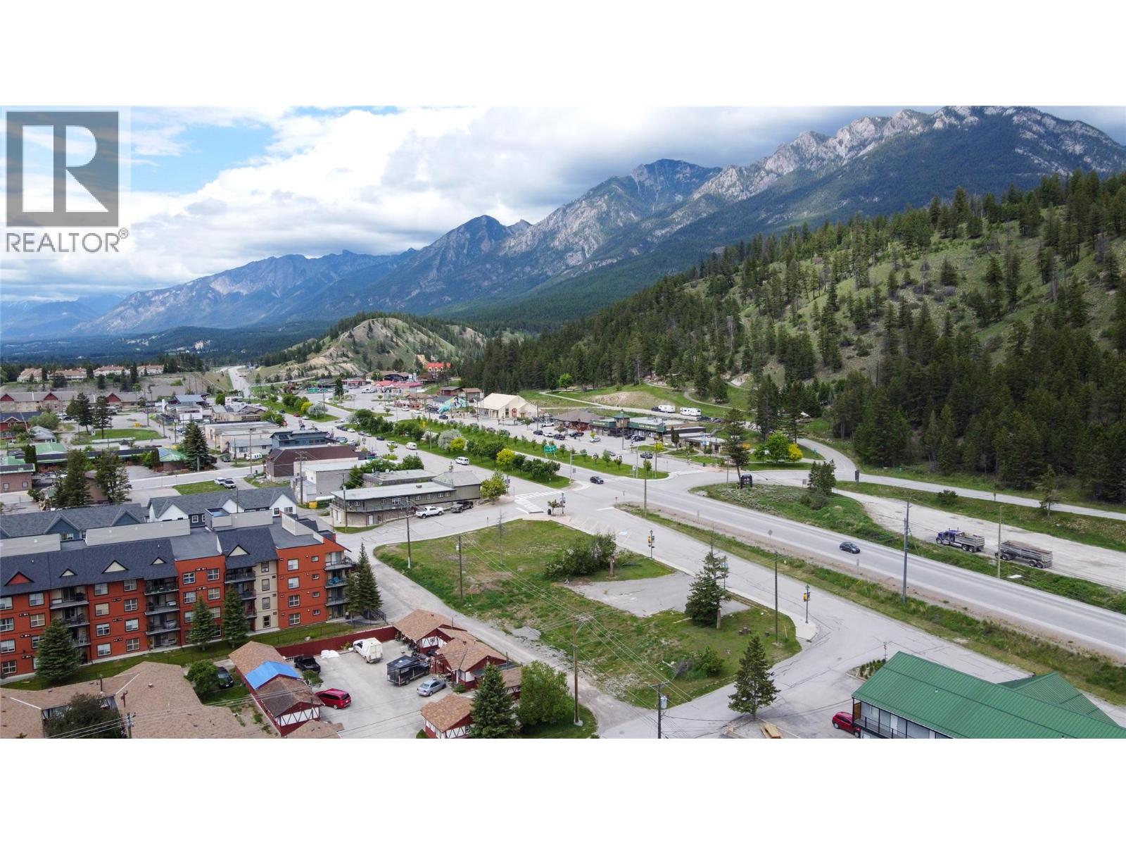 7567 & 7575 Main Street W, Radium Hot Springs, British Columbia  V0A 1M0 - Photo 21 - 10389213