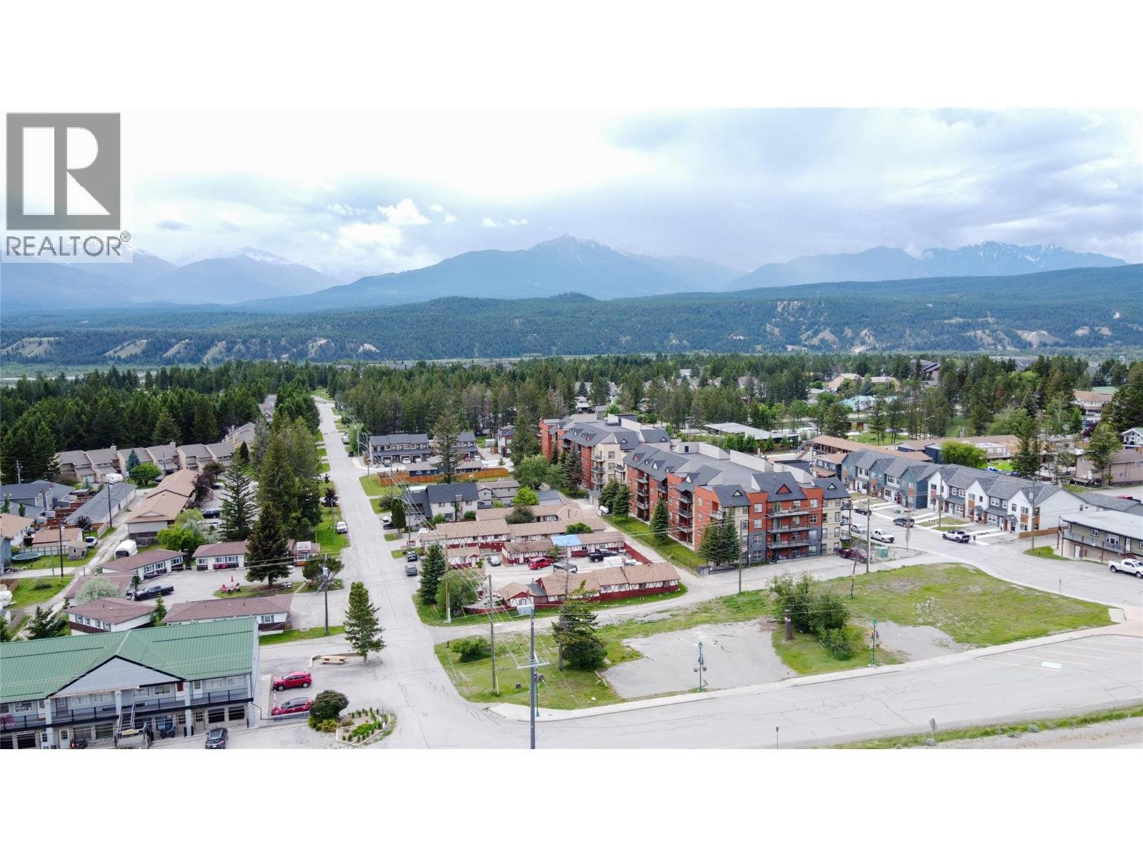 7567 & 7575 Main Street W, Radium Hot Springs, British Columbia  V0A 1M0 - Photo 25 - 10389213
