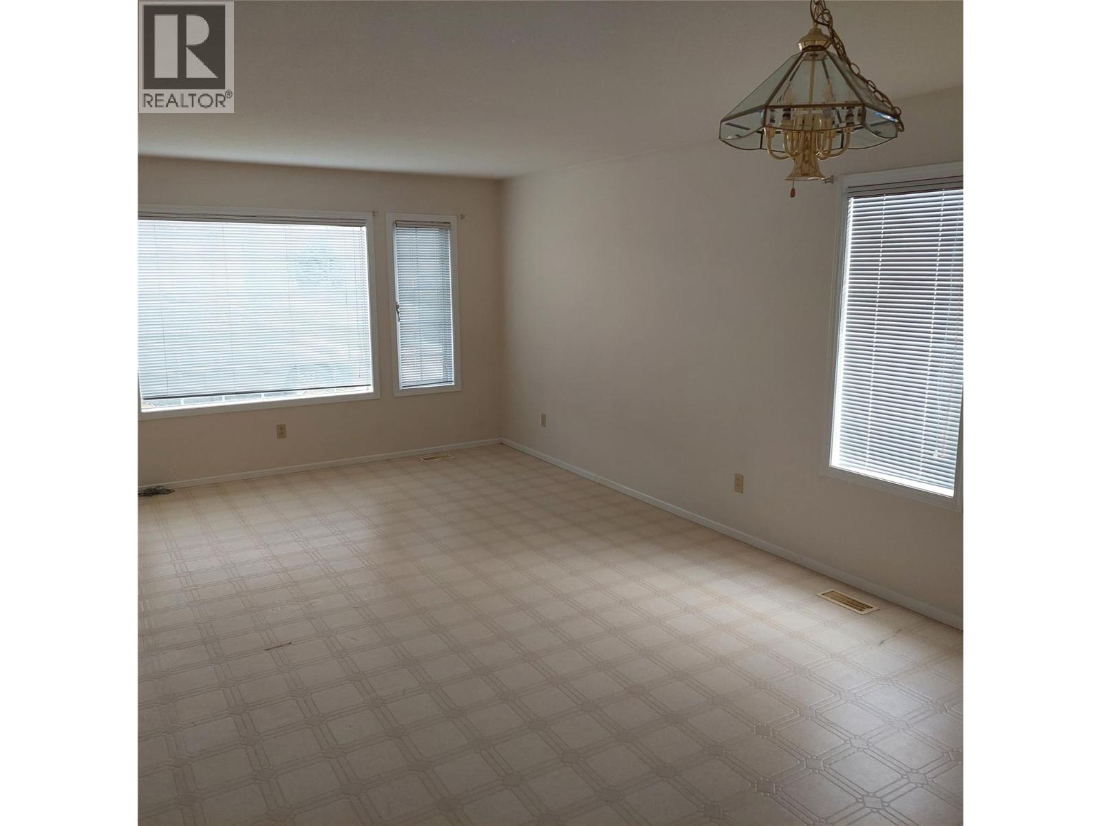 595 Yates Road Unit# 114, Kelowna, British Columbia  V1V 1P8 - Photo 4 - 10390156