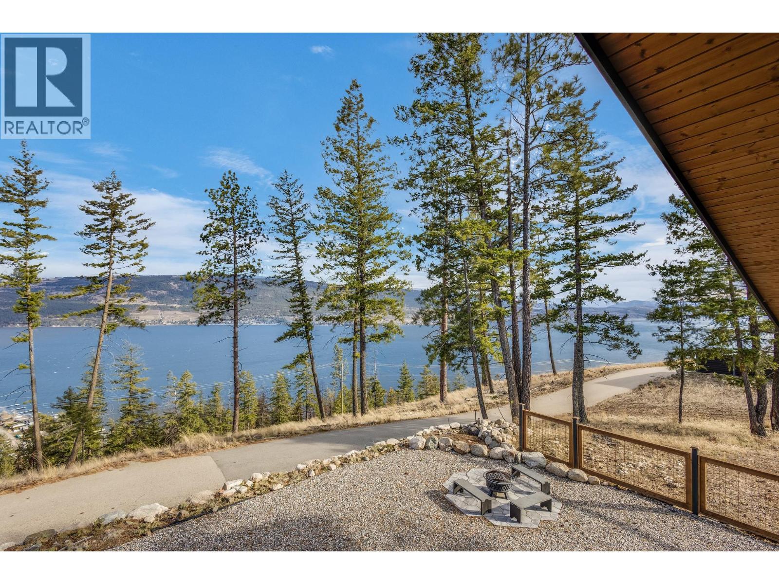 7235 Dunwaters Road, Kelowna, British Columbia  V1Z 3W4 - Photo 34 - 10389942