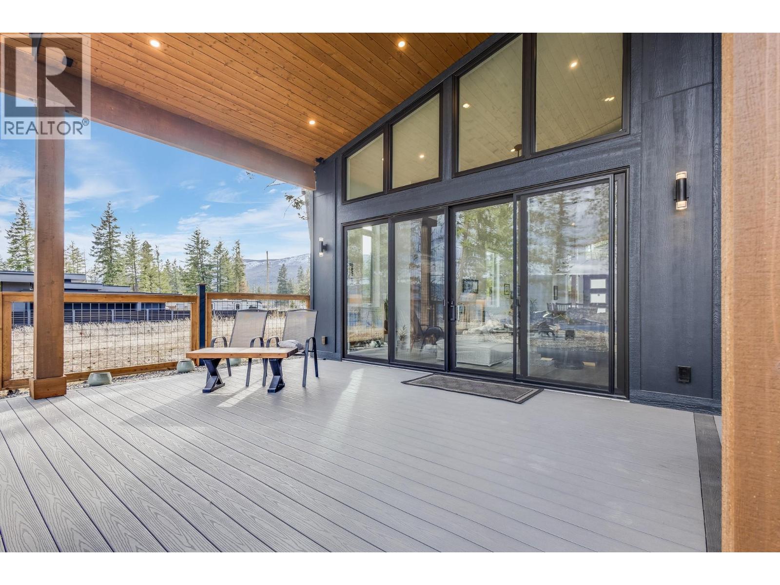 7235 Dunwaters Road, Kelowna, British Columbia  V1Z 3W4 - Photo 38 - 10389942