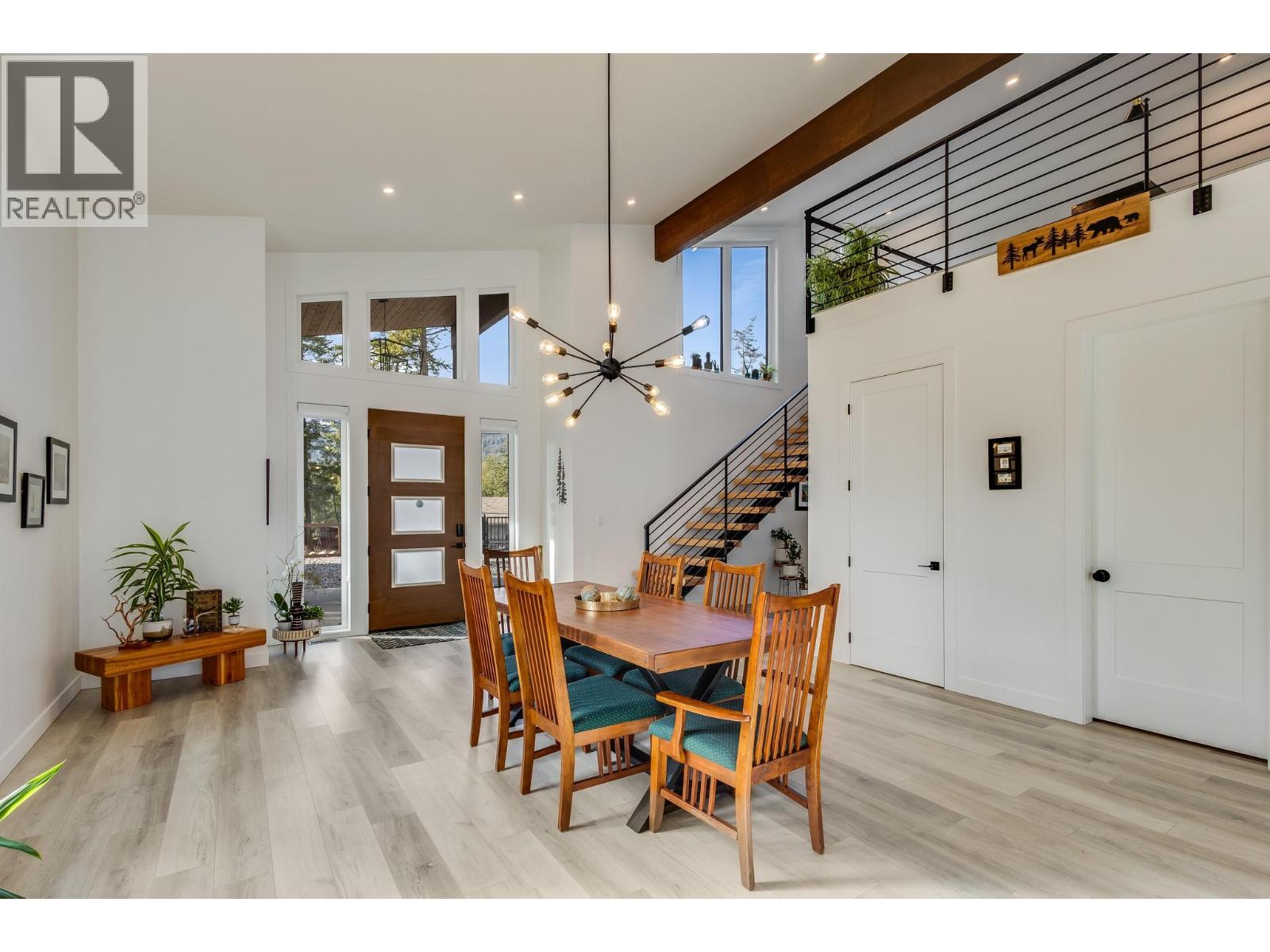 7235 Dunwaters Road, Kelowna, British Columbia  V1Z 3W4 - Photo 7 - 10389942