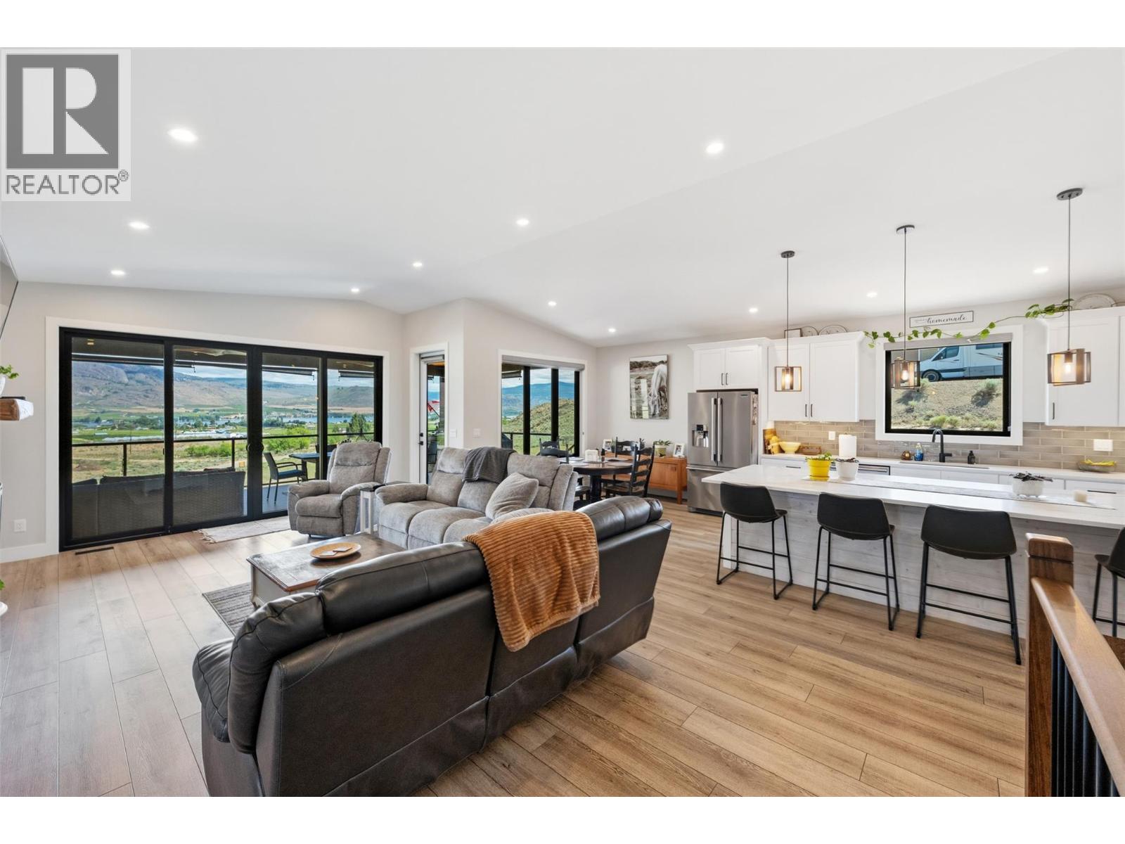 3803 Torrey Pines Drive, Osoyoos, British Columbia  V0H 1V4 - Photo 13 - 10390227
