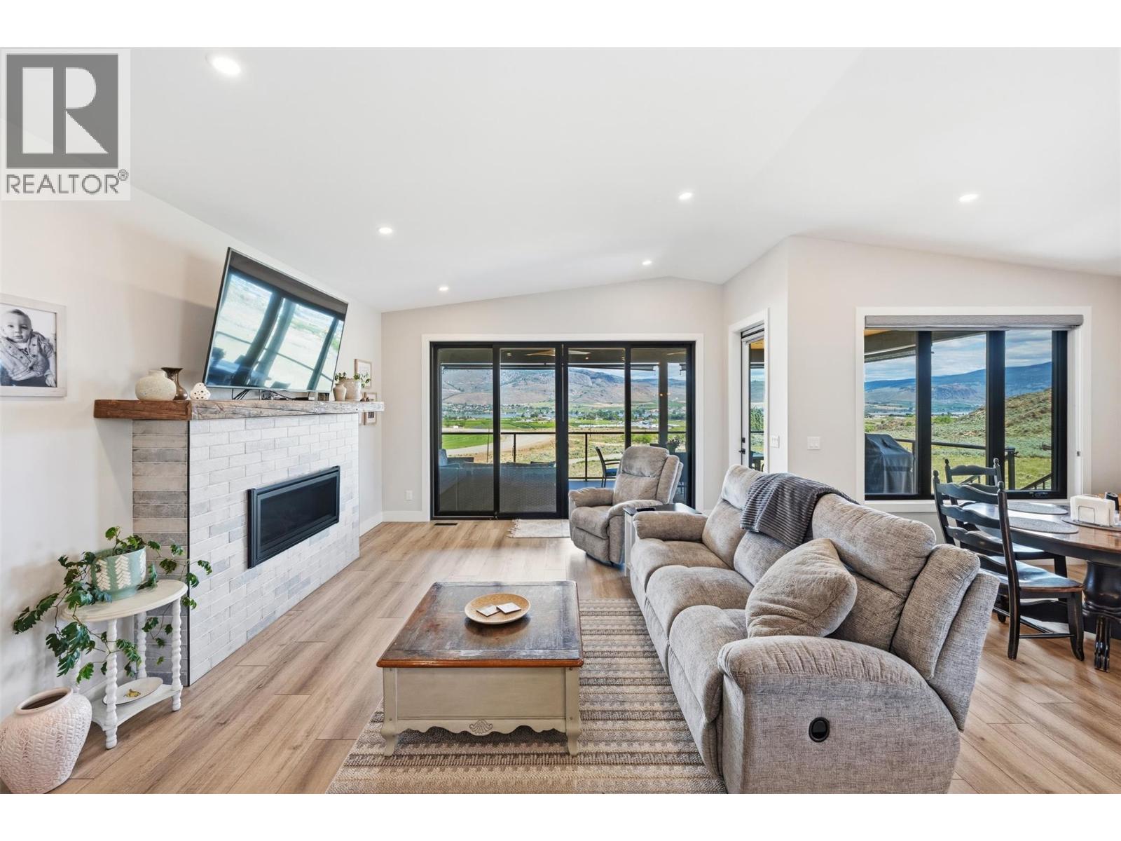 3803 Torrey Pines Drive, Osoyoos, British Columbia  V0H 1V4 - Photo 14 - 10390227