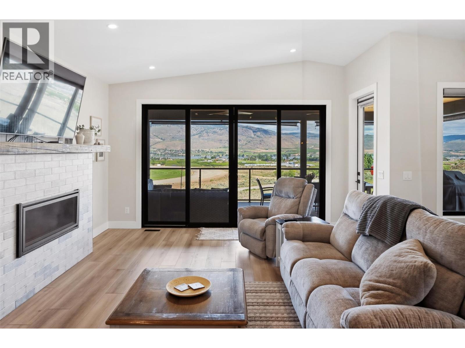 3803 Torrey Pines Drive, Osoyoos, British Columbia  V0H 1V4 - Photo 15 - 10390227