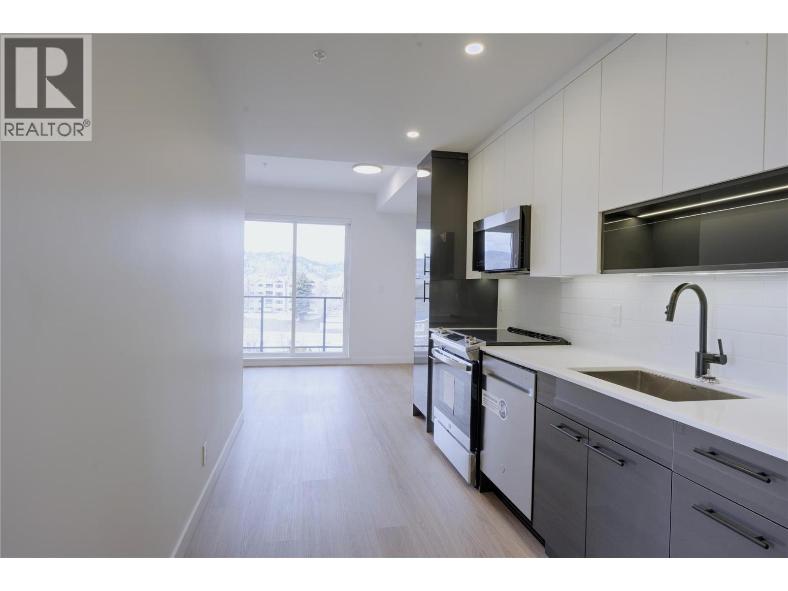 1380 Pridham Avenue Unit# 510, Kelowna, British Columbia  V1Y 6B5 - Photo 1 - 10390086