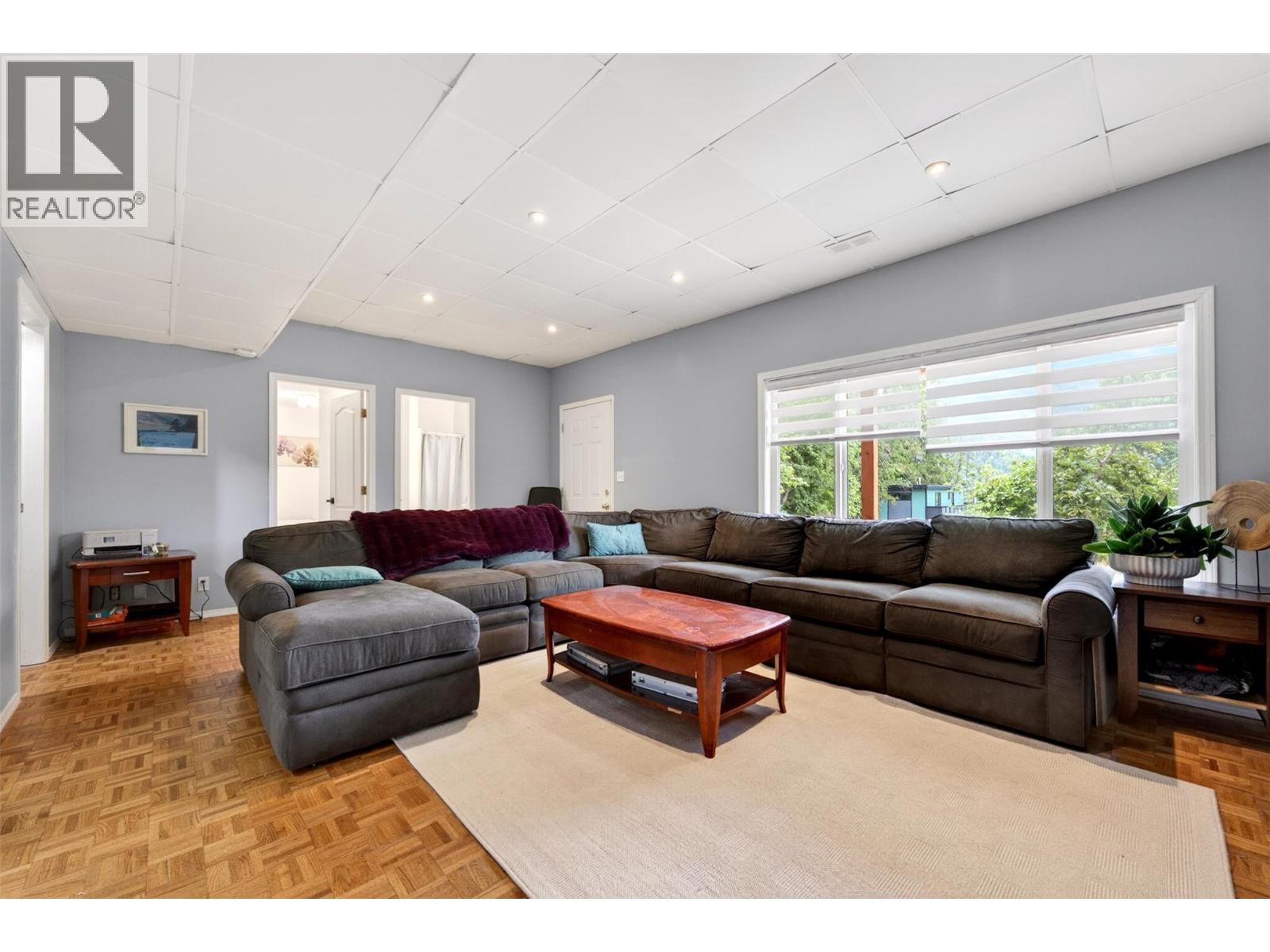 604 Innes Street W, Nelson, British Columbia  V1L 3J3 - Photo 33 - 10390315