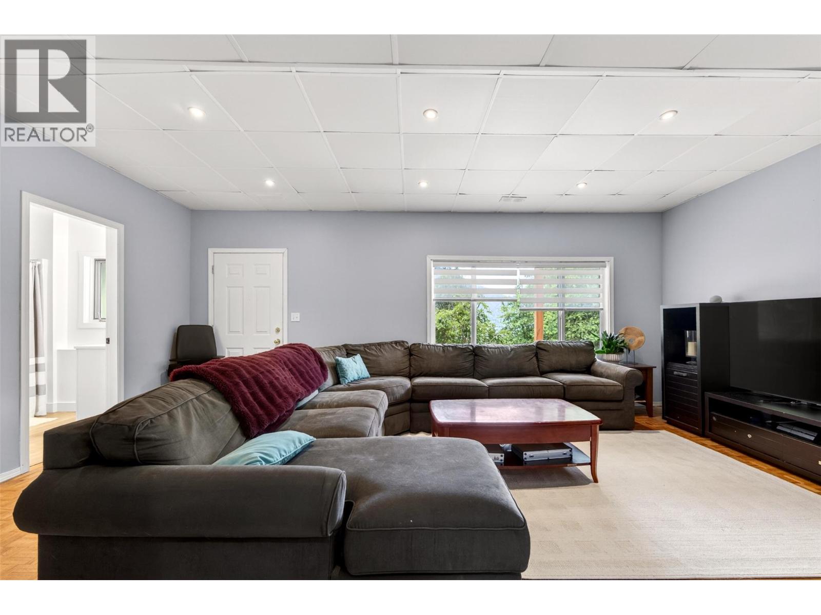 604 Innes Street W, Nelson, British Columbia  V1L 3J3 - Photo 35 - 10390315