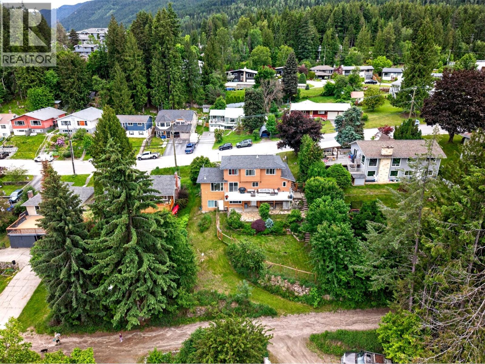 604 Innes Street W, Nelson, British Columbia  V1L 3J3 - Photo 44 - 10390315