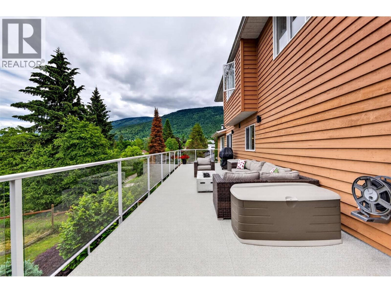 604 Innes Street W, Nelson, British Columbia  V1L 3J3 - Photo 55 - 10390315