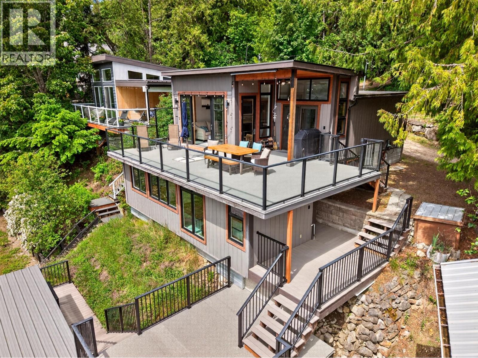 6506 Littlewood Road, Nelson, British Columbia  V1L 6S1 - Photo 1 - 10390303