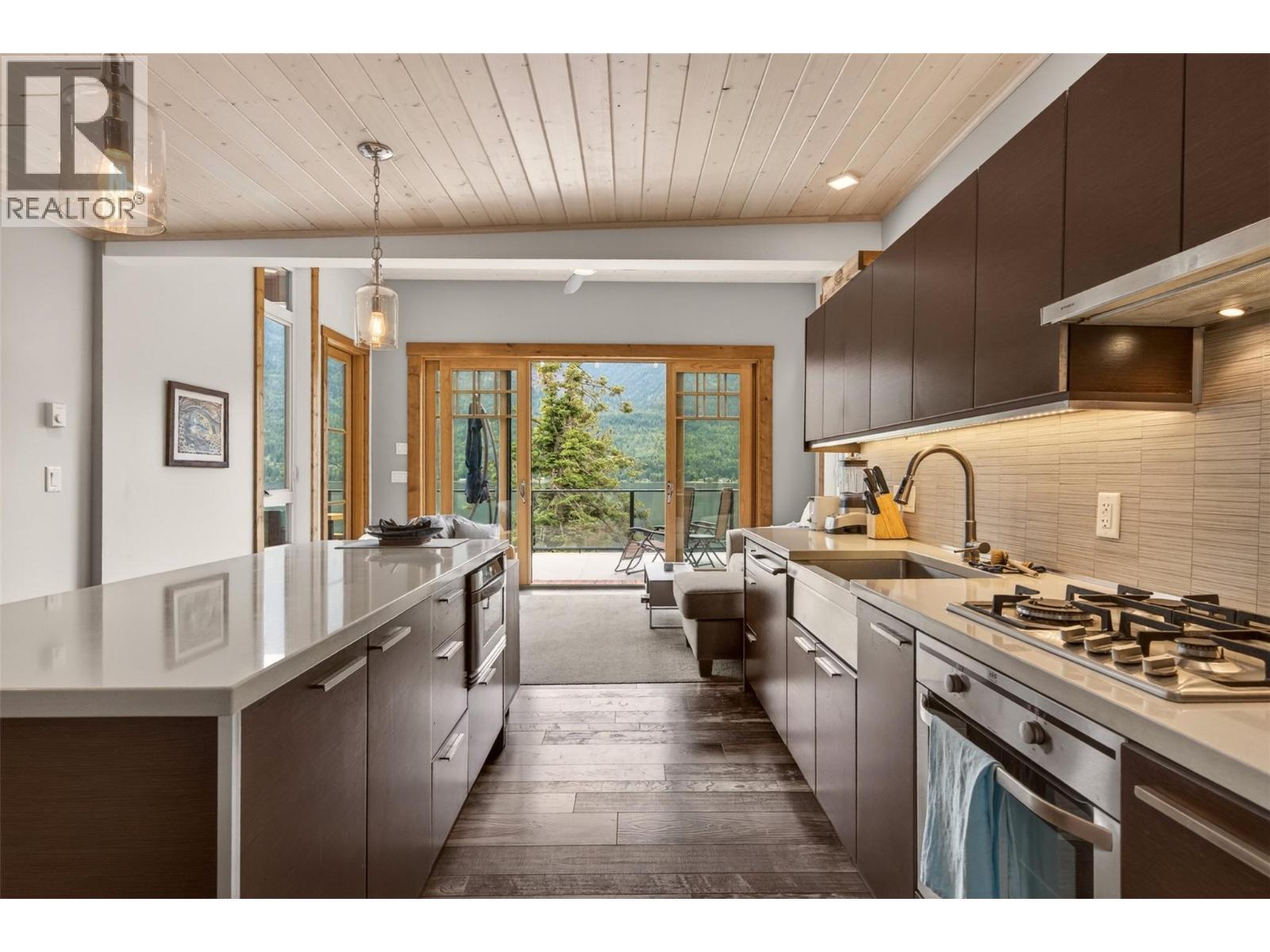 6506 Littlewood Road, Nelson, British Columbia  V1L 6S1 - Photo 8 - 10390303
