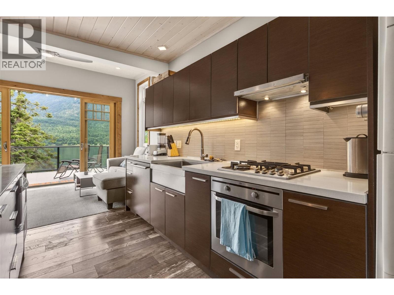 6506 Littlewood Road, Nelson, British Columbia  V1L 6S1 - Photo 9 - 10390303