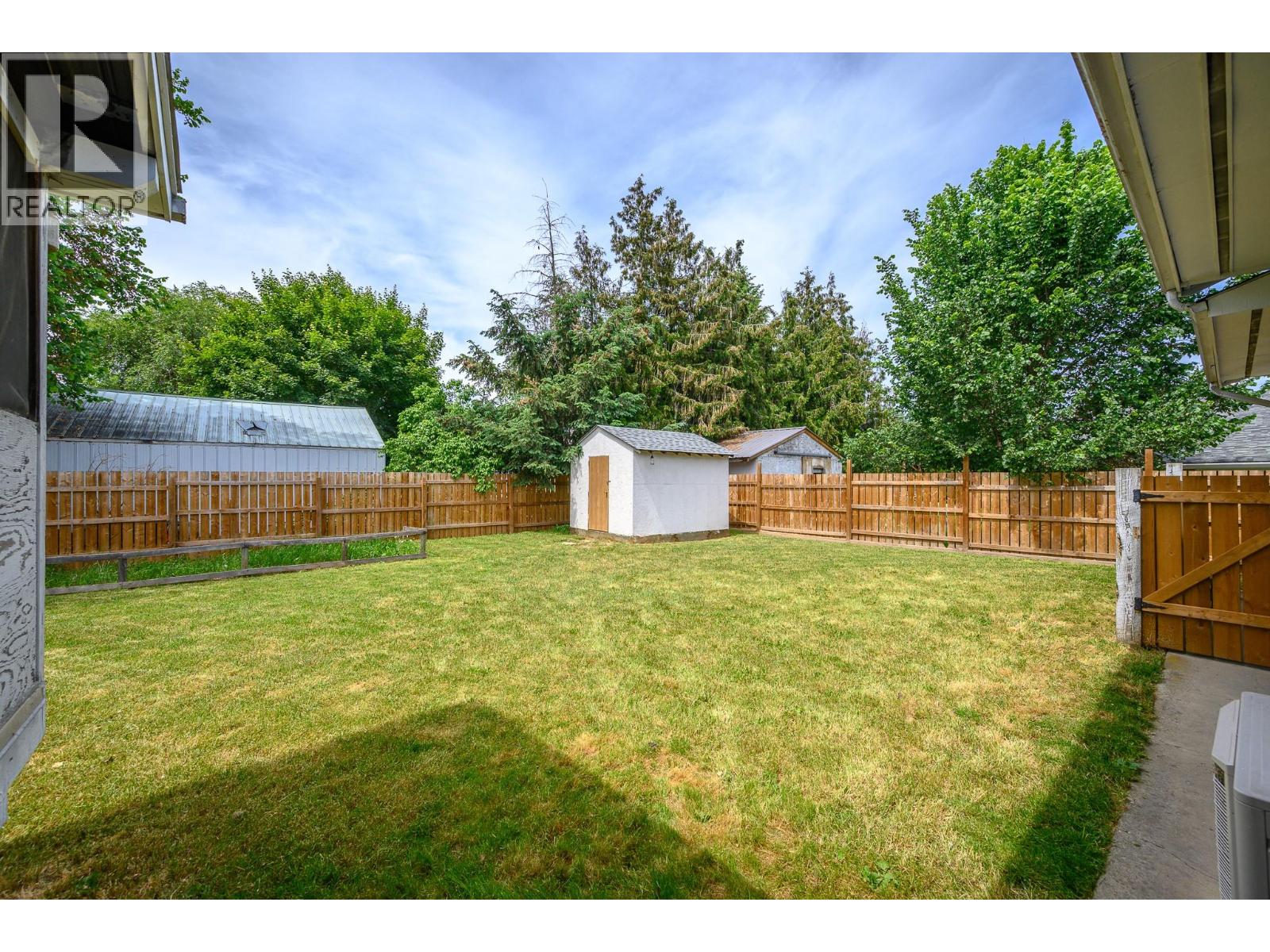 2705 Dunn Road, Armstrong, British Columbia  V4Y 0C8 - Photo 21 - 10389709