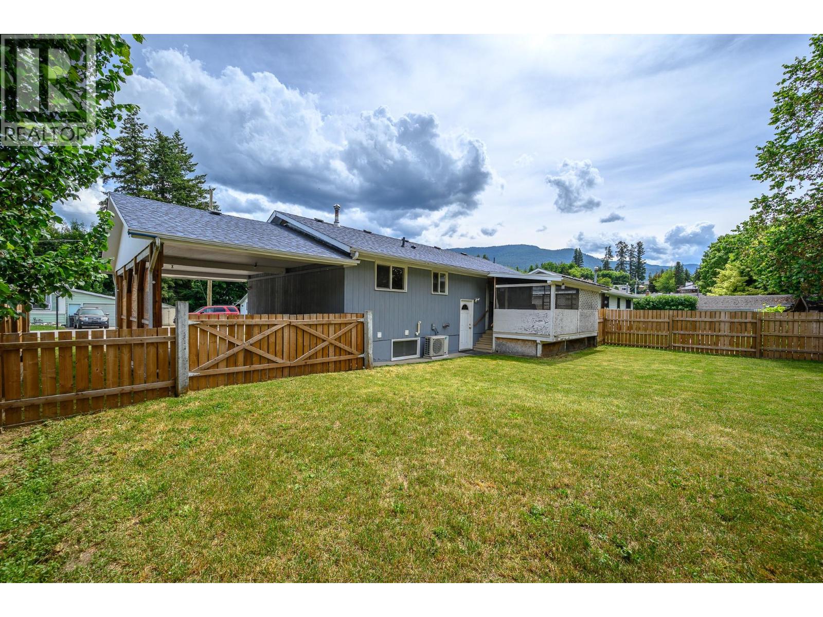 2705 Dunn Road, Armstrong, British Columbia  V4Y 0C8 - Photo 22 - 10389709