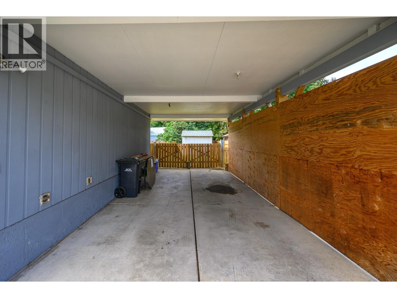2705 Dunn Road, Armstrong, British Columbia  V4Y 0C8 - Photo 5 - 10389709