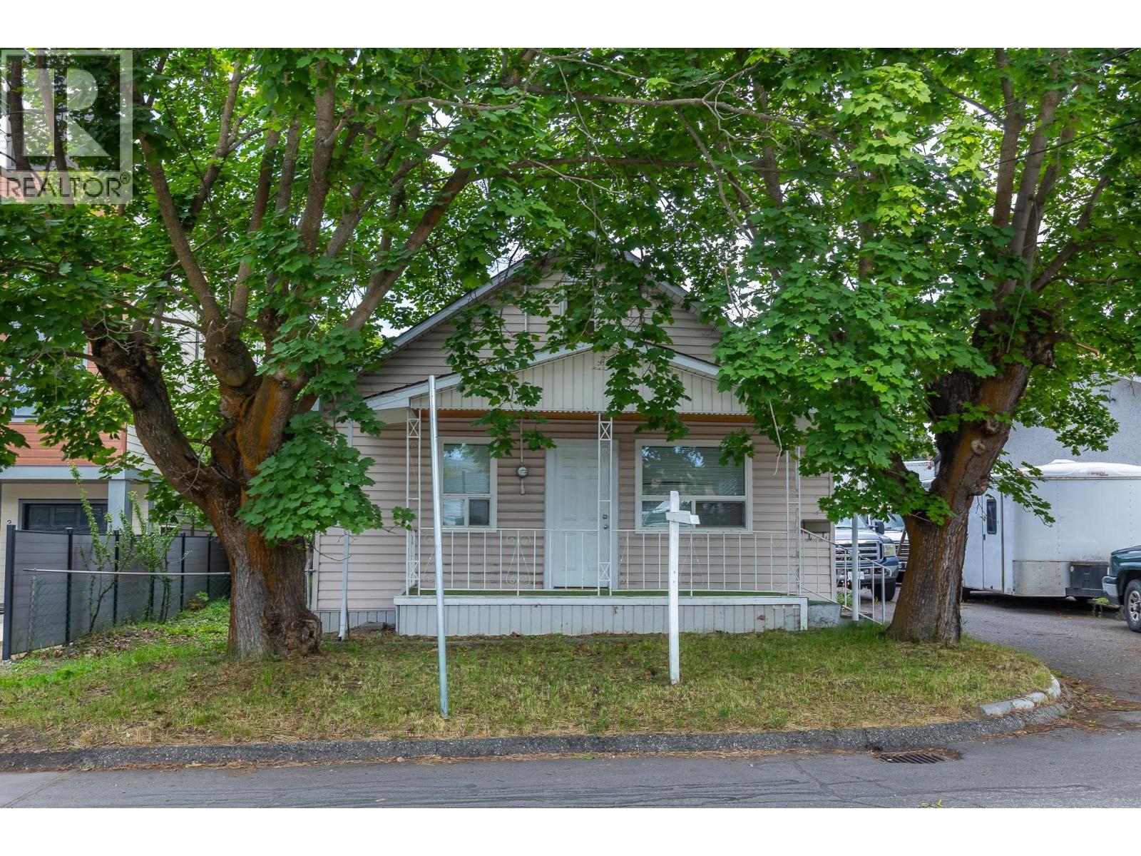 3905 26 Street, Vernon, British Columbia  V1T 3J2 - Photo 2 - 10369096