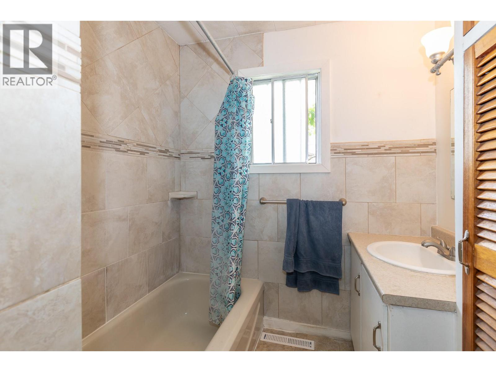 3905 26 Street, Vernon, British Columbia  V1T 3J2 - Photo 26 - 10369096