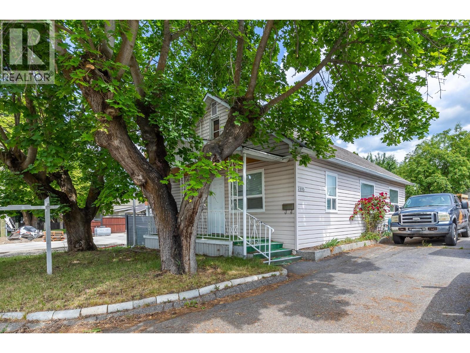 3905 26 Street, Vernon, British Columbia  V1T 3J2 - Photo 3 - 10369096