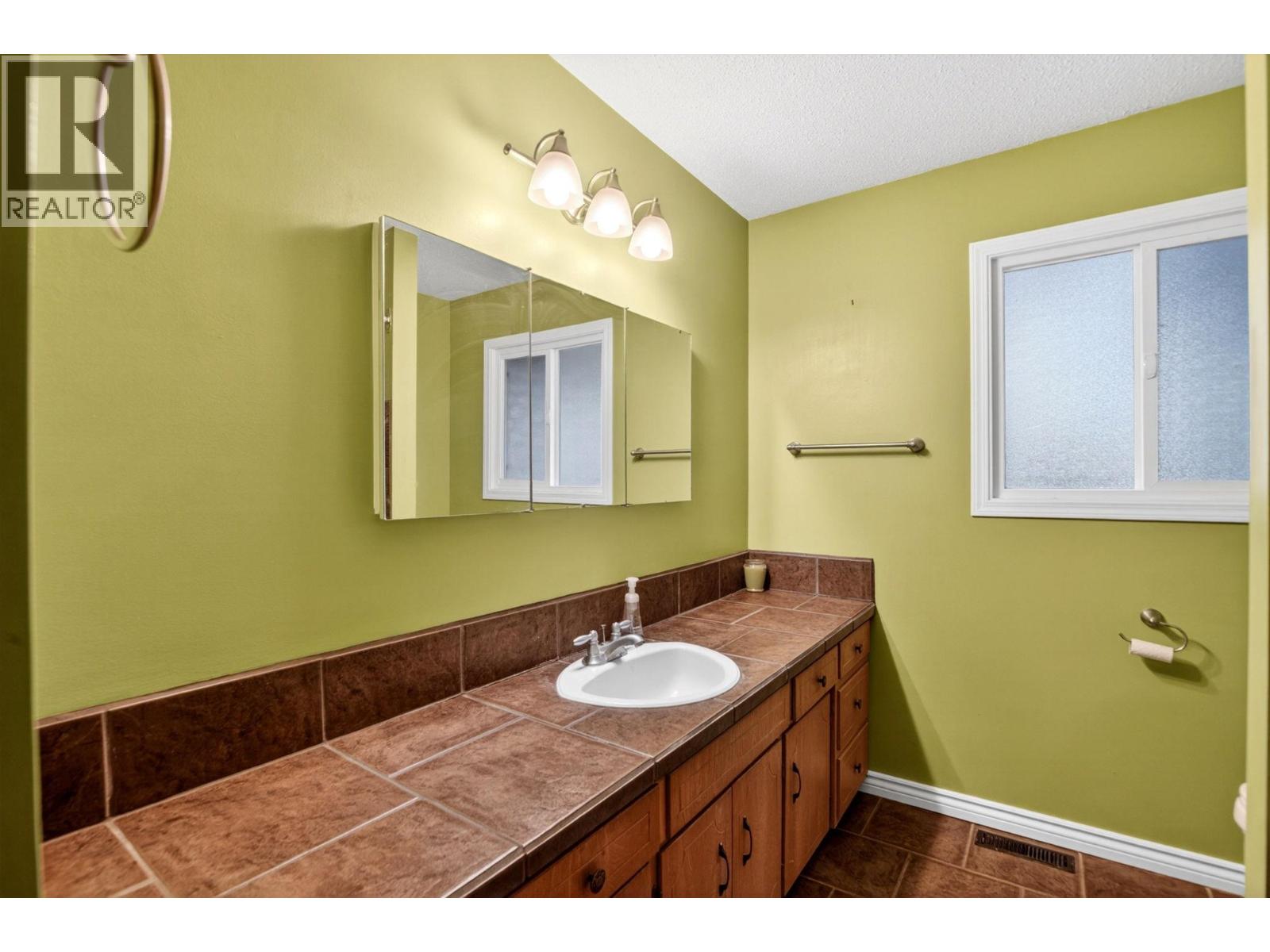 300 Patterson Road, Kelowna, British Columbia  V1X 2L2 - Photo 10 - 10390202