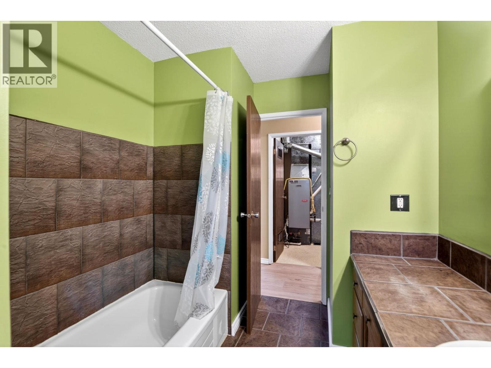 300 Patterson Road, Kelowna, British Columbia  V1X 2L2 - Photo 11 - 10390202