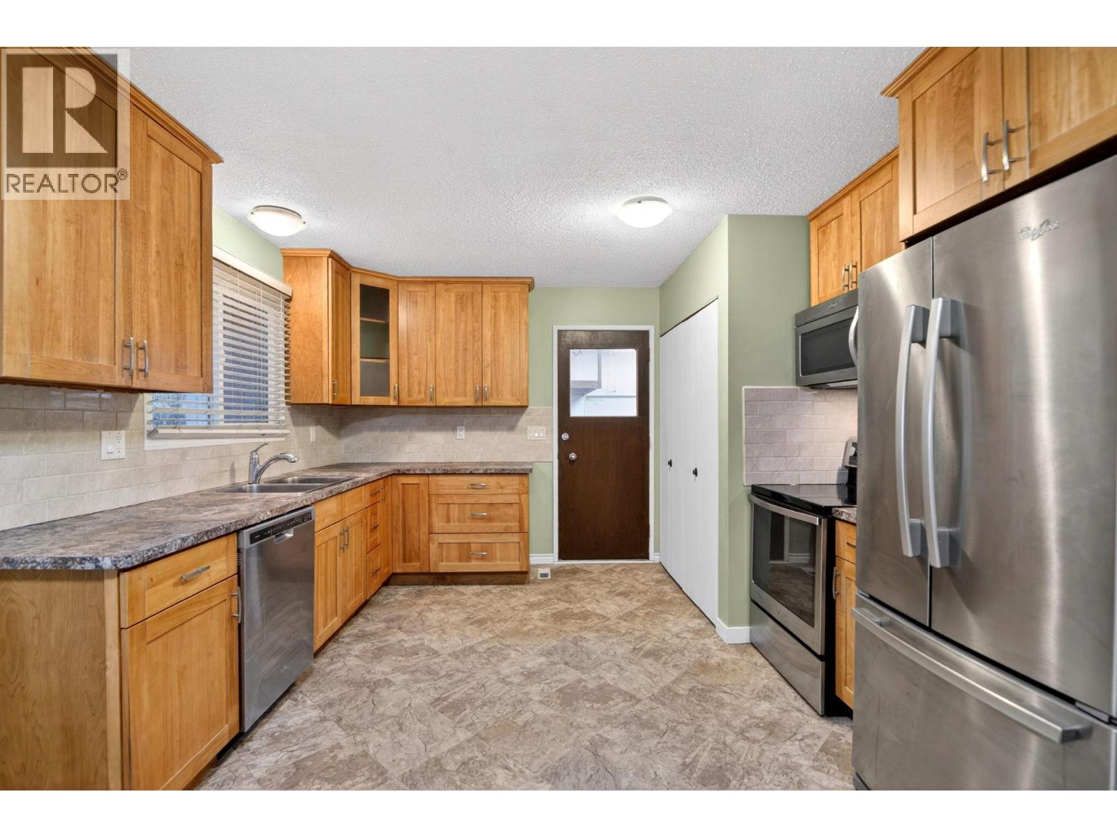 300 Patterson Road, Kelowna, British Columbia  V1X 2L2 - Photo 5 - 10390202