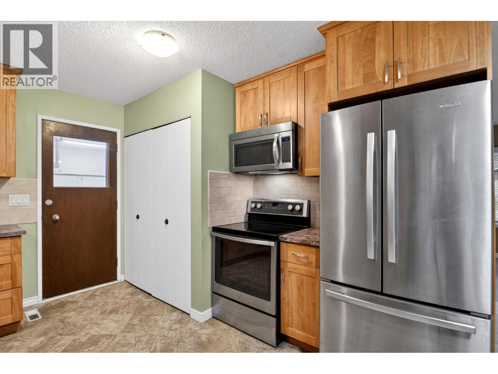 300 Patterson Road, Kelowna, British Columbia  V1X 2L2 - Photo 6 - 10390202