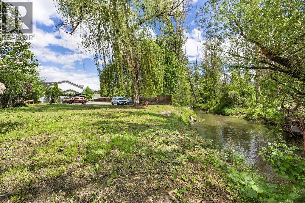4008 24 Avenue Unit# Unit E, Vernon, British Columbia  V1T 1M2 - Photo 29 - 10387839