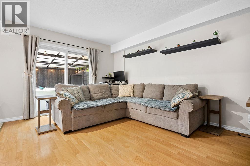 4008 24 Avenue Unit# Unit E, Vernon, British Columbia  V1T 1M2 - Photo 4 - 10387839
