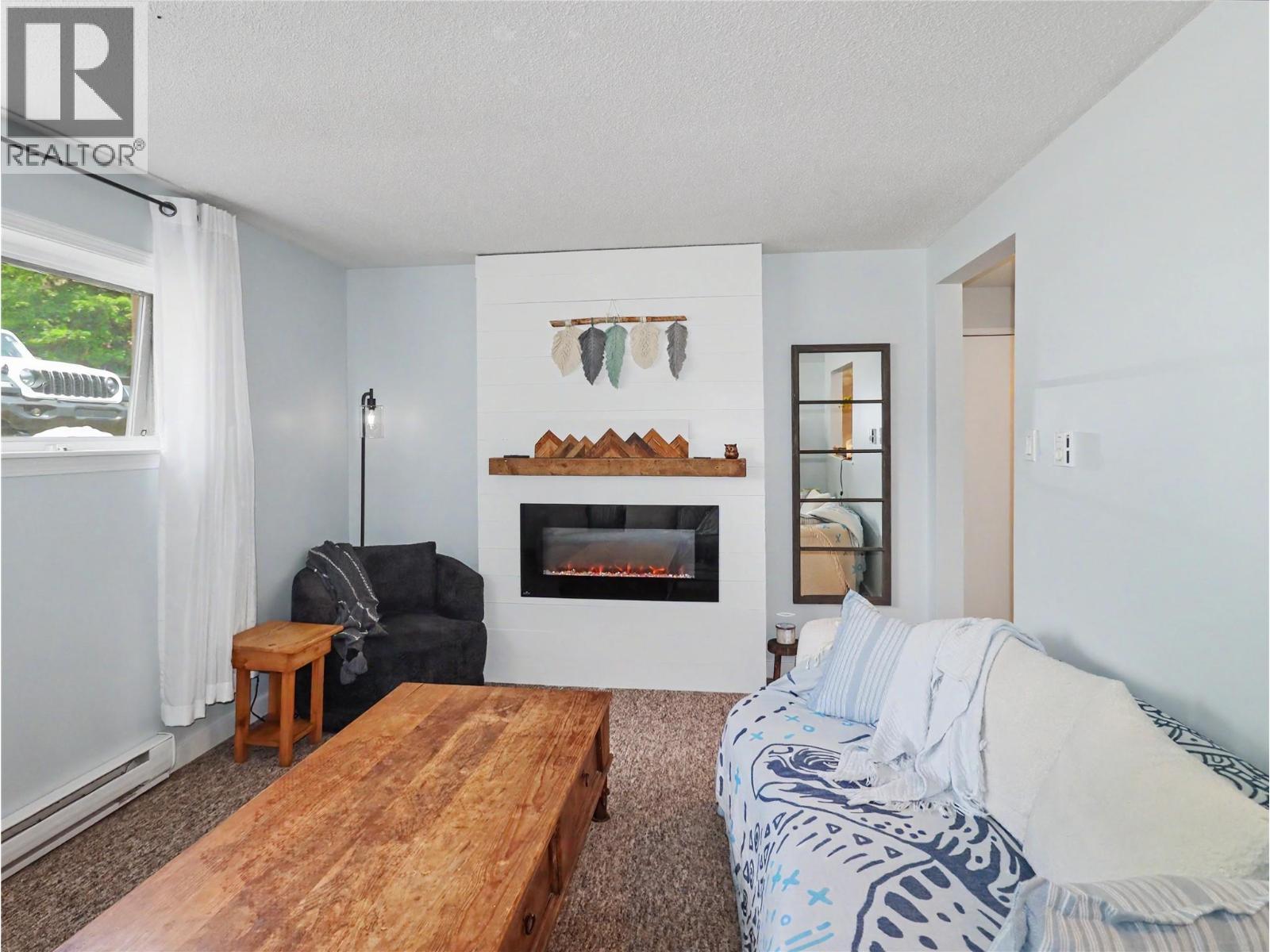 668 75th Avenue Unit# 1, Grand Forks, British Columbia  V0H 1H0 - Photo 5 - 10390010