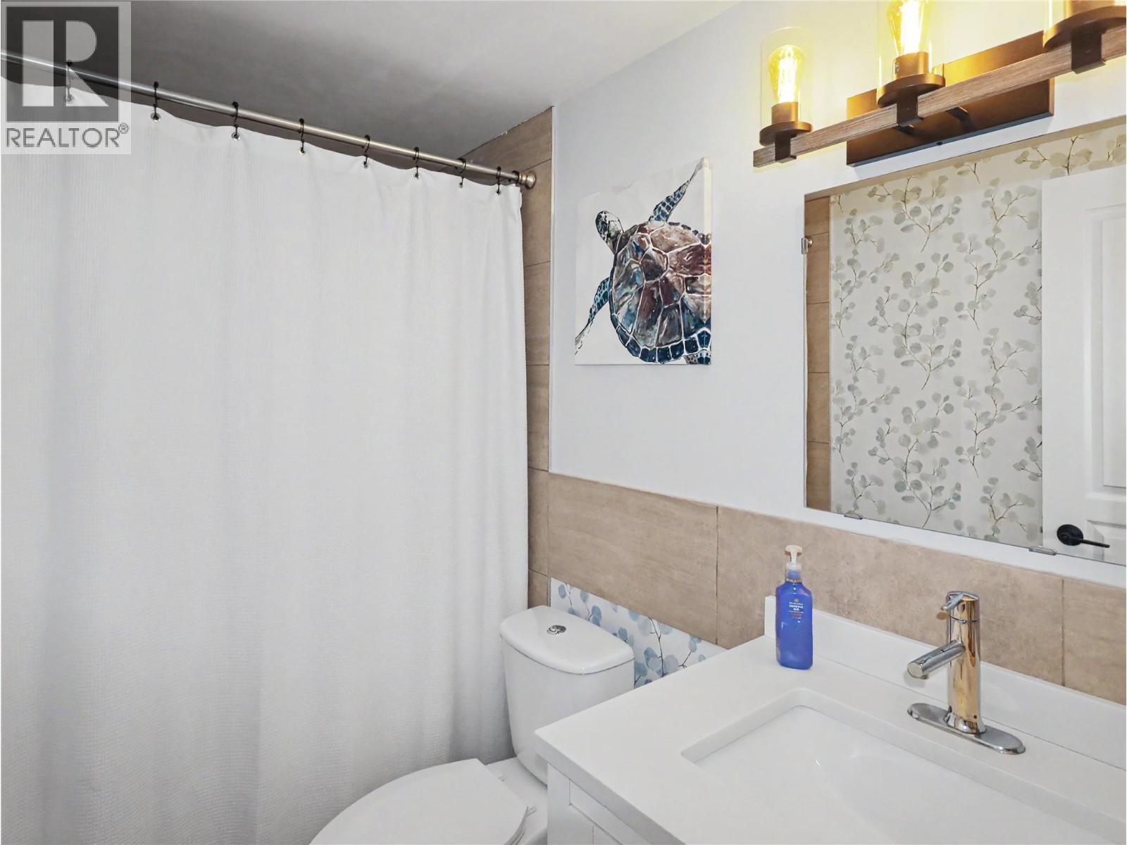 668 75th Avenue Unit# 1, Grand Forks, British Columbia  V0H 1H0 - Photo 6 - 10390010