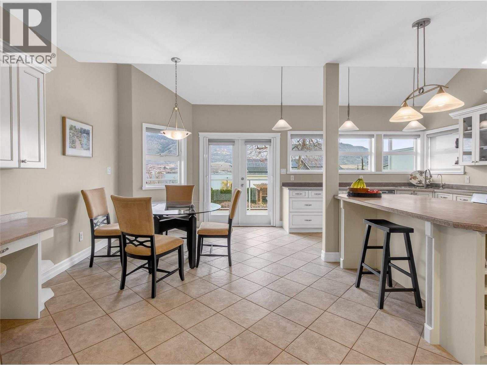 4005 Lobelia Drive, Osoyoos, British Columbia  V0H 1V1 - Photo 3 - 10390287
