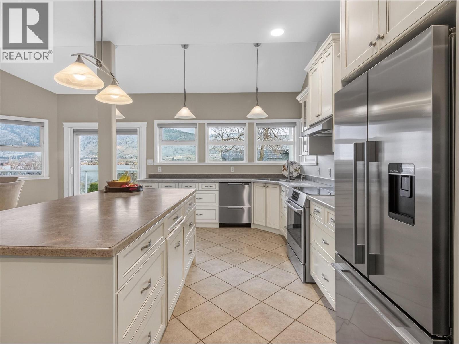 4005 Lobelia Drive, Osoyoos, British Columbia  V0H 1V1 - Photo 4 - 10390287